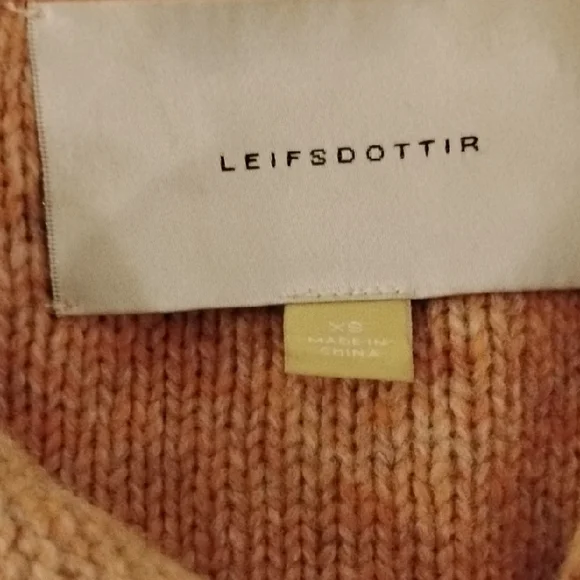 Leifsdottir Anthropologie Gold Knit Cardigan With Large Green Painted Buttons! - Picture 2 of 5